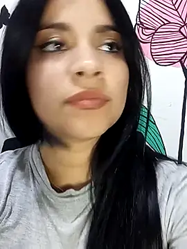 ValerieLove  online show from September 24, 8:34 pm