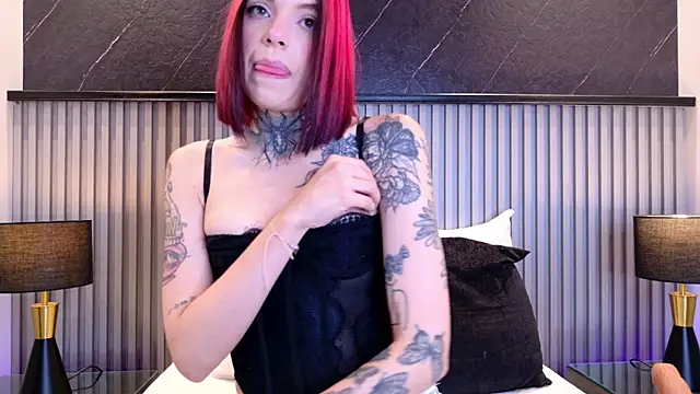 Snapshot of Meganreed_ chatting on May 19, 10:27 pm Meganreed online show from May 19, 10:27 pm