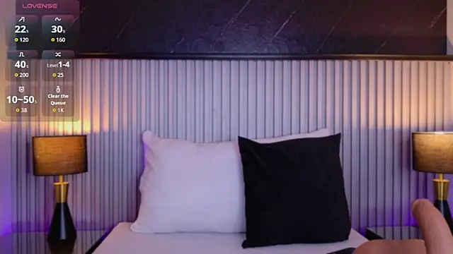 Snapshot of Meganreed_ chatting on May 23, 10:36 pm Meganreed online show from May 23, 10:36 pm