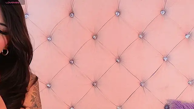 CaterinaRomano online show from February 25, 3:32 pm