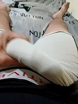 Snapshot of anis3g4 chatting on September 23, 2:42 pm anis3g4 online show from September 23, 2:42 pm