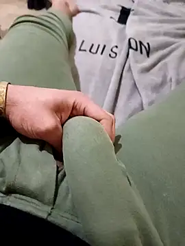 anis3g4 online show from February 13, 2:02 pm