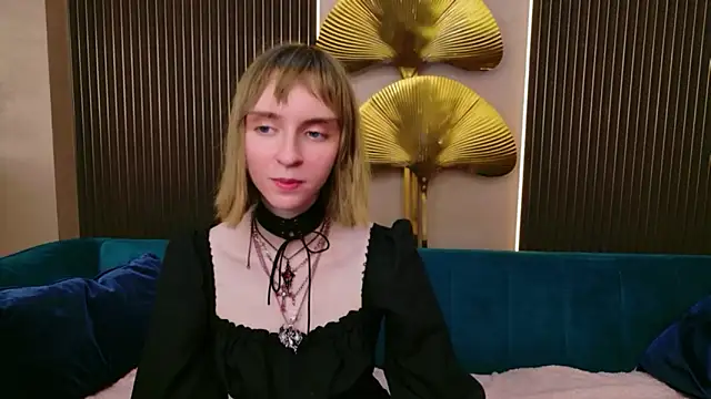 Beverly Gomes online show from February 22, 8:40 pm