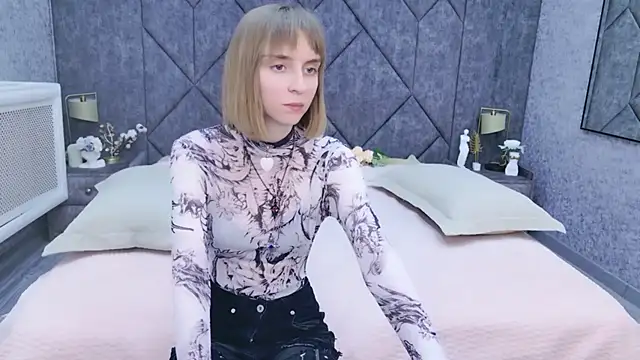 Beverly Gomes online show from February 25, 8:29 pm