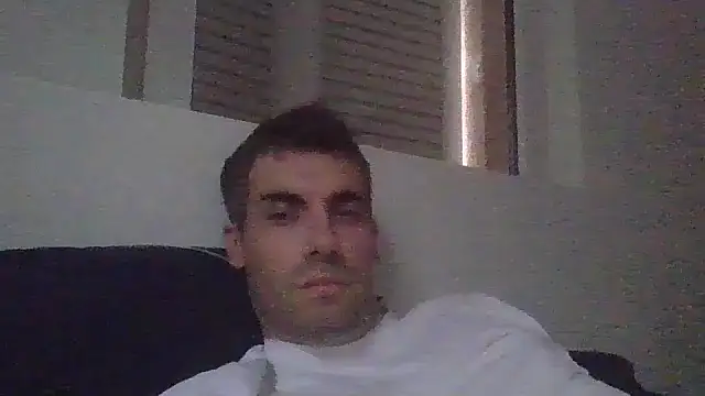 JulioIsHere4you online show from November 8, 9:09 am