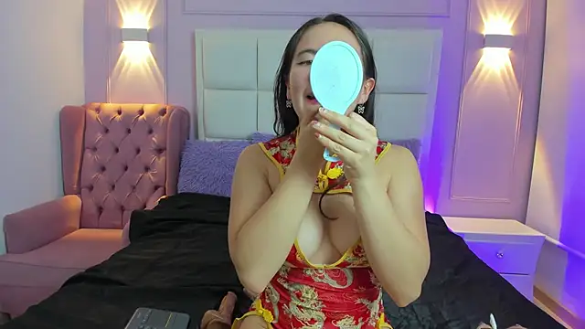 Bella Sumers online show from March 12, 6:36 pm