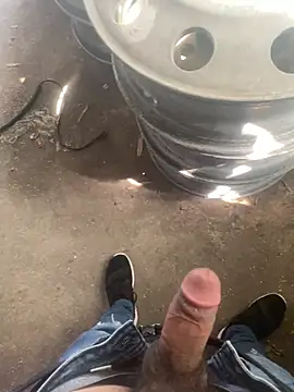 Snapshot of Chico031289 chatting on February 21, 5:58 pm Chico031289 online show from February 21, 5:58 pm