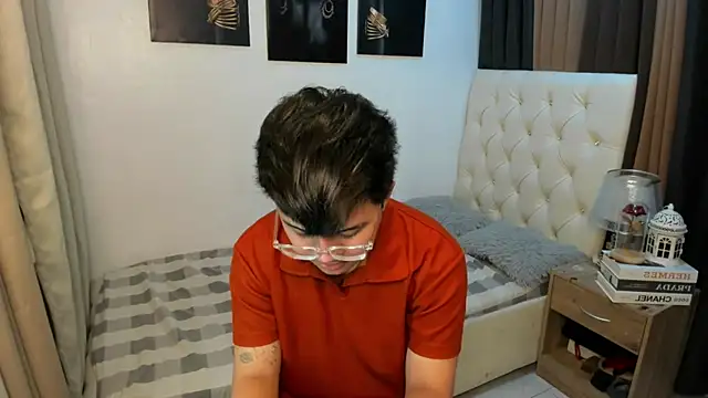 KentAivan online show from October 17, 4:53 pm