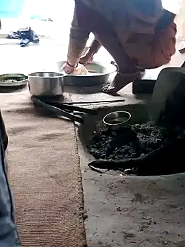 CUTE-004 online show from January 9, 5:43 am