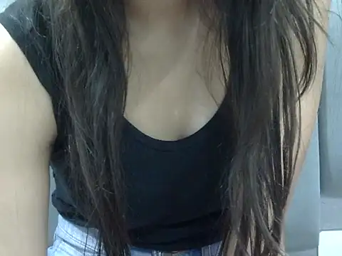 Snapshot of SEXYGUDIYA chatting on October 31, 9:32 am SEXYGUDIYA online show from October 31, 9:32 am