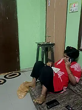 Snapshot of nishatelugu1 chatting on July 6, 1:52 pm nishatelugu1 online show from July 6, 1:52 pm
