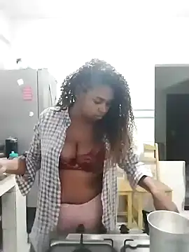 Snapshot of Ella_lima chatting on May 11, 3:34 am Ella lima online show from May 11, 3:34 am