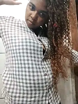 Snapshot of Ella_lima chatting on May 17, 12:23 pm Ella lima online show from May 17, 12:23 pm
