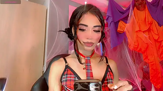 BabyAmatiis  online show from October 29, 11:01 am