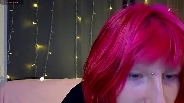 Snapshot of KandraCruser chatting on February 2, 9:13 pm KandraCruser online show from February 2, 9:13 pm