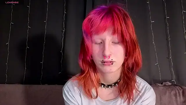 Snapshot of KandraCruser chatting on February 16, 8:05 pm KandraCruser online show from February 16, 8:05 pm