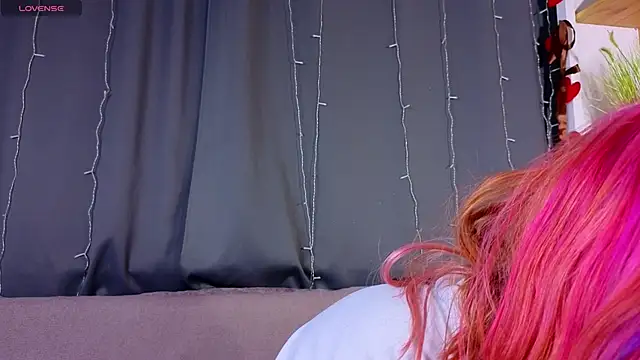 Snapshot of KandraCruser chatting on March 3, 8:04 pm KandraCruser online show from March 3, 8:04 pm