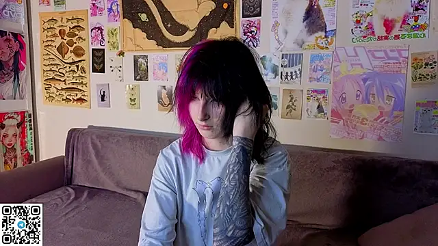 Snapshot of KandraCruser chatting on May 22, 8:03 pm KandraCruser online show from May 22, 8:03 pm