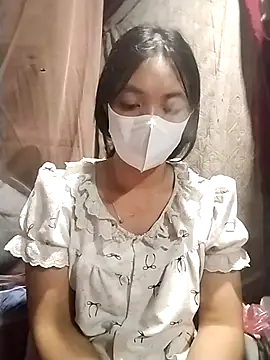 Snapshot of __Joylibe__ chatting on August 6, 1:35 pm Joylibe online show from August 6, 1:35 pm
