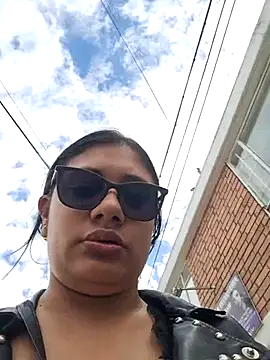 Monse--145 online show from February 22, 1:42 pm