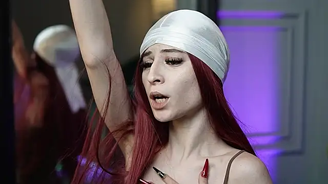 SaraiAngel online show from December 22, 9:23 pm