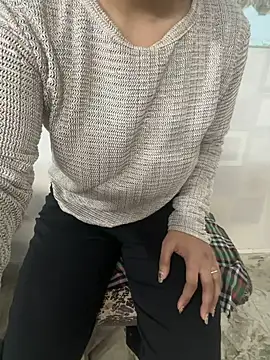 Snapshot of miss_moonikaa chatting on February 16, 9:05 am miss moonikaa online show from February 16, 9:05 am