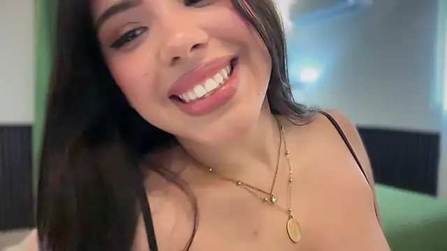 SuperNovaXOX online show from April 3, 9:46 pm