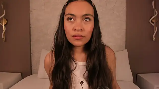 allie bruce online show from February 12, 2:28 am