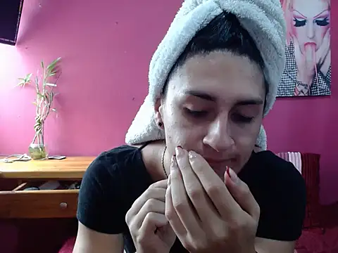 Snapshot of lola_diez chatting on September 8, 4:50 pm lola diez online show from September 8, 4:50 pm