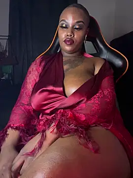 Snapshot of QUEEN_NOBUHLE_777 chatting on January 17, 10:13 pm QUEEN NOBUHLE 777 online show from January 17, 10:13 pm