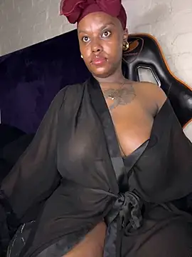 Snapshot of QUEEN_NOBUHLE_777 chatting on January 31, 10:52 pm QUEEN NOBUHLE 777 online show from January 31, 10:52 pm