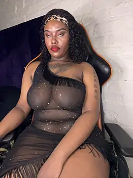 Snapshot of QUEEN_NOBUHLE_777 chatting on February 22, 12:23 am QUEEN NOBUHLE 777 online show from February 22, 12:23 am