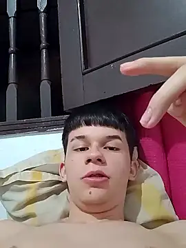 Snapshot of Daniel97Quintero chatting on January 12, 12:05 am Daniel97Quintero online show from January 12, 12:05 am