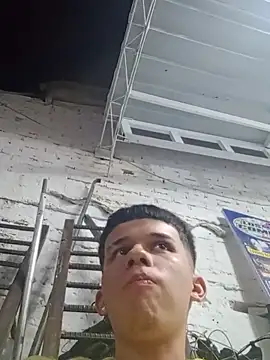 Snapshot of Daniel97Quintero chatting on March 3, 4:18 am Daniel97Quintero online show from March 3, 4:18 am