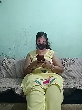 Snapshot of the_saavi chatting on June 1, 5:58 pm the saavi online show from June 1, 5:58 pm