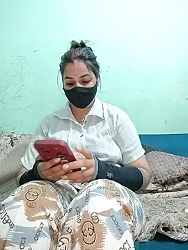 Snapshot of the_saavi chatting on June 2, 7:16 pm the saavi online show from June 2, 7:16 pm