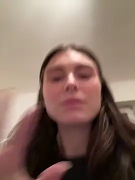 SophiiaStarr online show from December 15, 6:45 pm