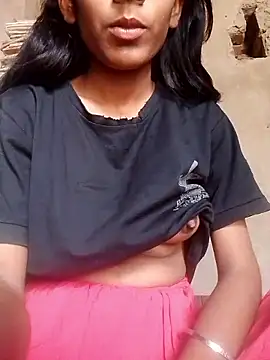 Snapshot of Riya_patola chatting on October 7, 4:09 am Riya patola online show from October 7, 4:09 am