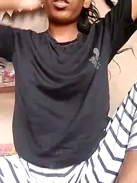 Snapshot of Riya_patola chatting on July 31, 4:01 am Riya patola online show from July 31, 4:01 am
