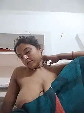 Snapshot of Sonam_shinde chatting on July 11, 8:33 pm Sonam shinde online show from July 11, 8:33 pm