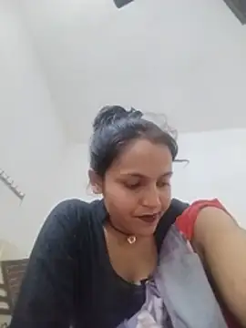 Snapshot of Sonam_shinde chatting on July 30, 6:23 am Sonam shinde online show from July 30, 6:23 am