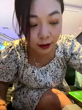 Snapshot of smgirls chatting on September 17, 8:49 am smgirls online show from September 17, 8:49 am