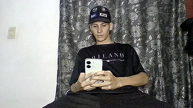 sam hottt online show from September 30, 4:50 am