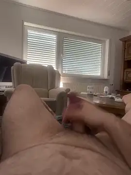 flamur albania online show from April 1, 11:11 am