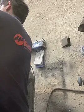 True Di online show from November 25, 4:51 pm