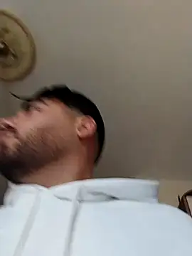 Snapshot of axsimil chatting on November 16, 10:54 am axsimil online show from November 16, 10:54 am