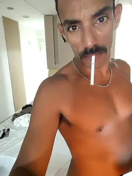 Snapshot of cajukarioca@xh chatting on October 31, 4:52 pm cajukariocaxh online show from October 31, 4:52 pm