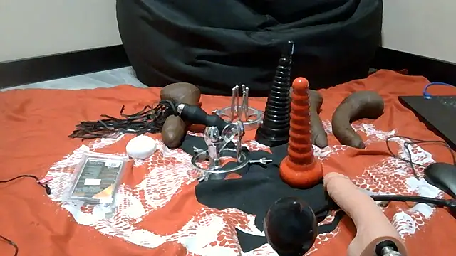 denisboyfucktoy online show from June 2, 5:26 pm