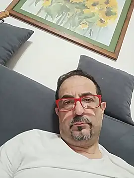 Snapshot of max_im69 chatting on July 20, 8:33 pm max im69 online show from July 20, 8:33 pm