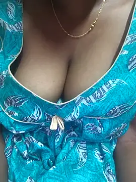 Snapshot of UnhappyMisu chatting on October 30, 3:57 pm UnhappyMisu online show from October 30, 3:57 pm